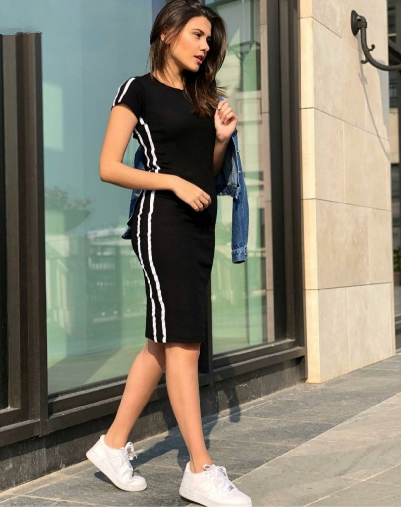 Yanları Şeritli Kaşkorse Kumaş Elbise