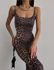 Kadın Sandy Kumaş Leopar Desenli Ince Askılı Maxi Boy Elbise