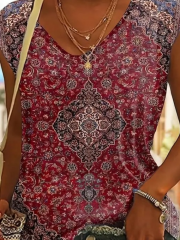 Kadın Otantik Kilim Desenli Kolsuz Sandy Bluz